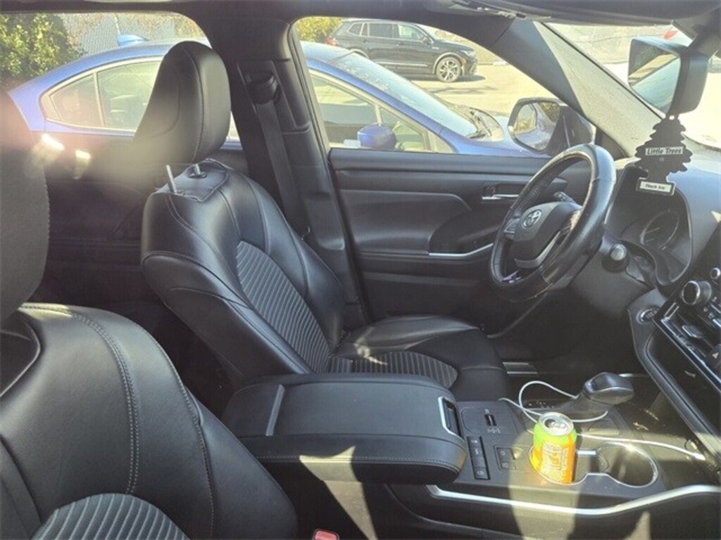 Used 2022 Toyota Highlander XSE SUV