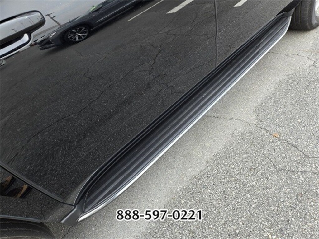 Used 2018 GMC Yukon XL SLT SUV