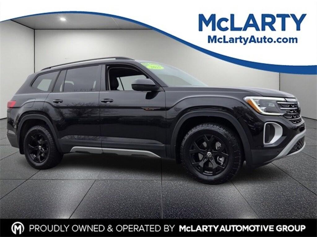 Certified 2025 Volkswagen Atlas 2.0T Peak Edition SUV