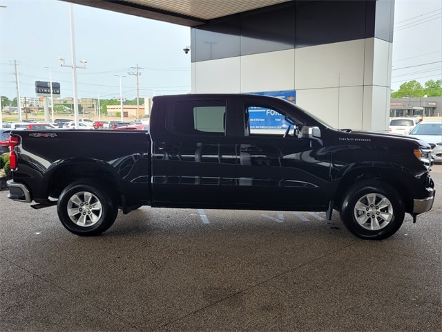 Used 2024 Chevrolet Silverado 1500 LT with VIN 1GCUDDED2RZ178817 for sale in Little Rock