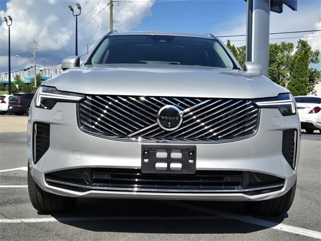 2025 Volvo XC90 Plus photo 2