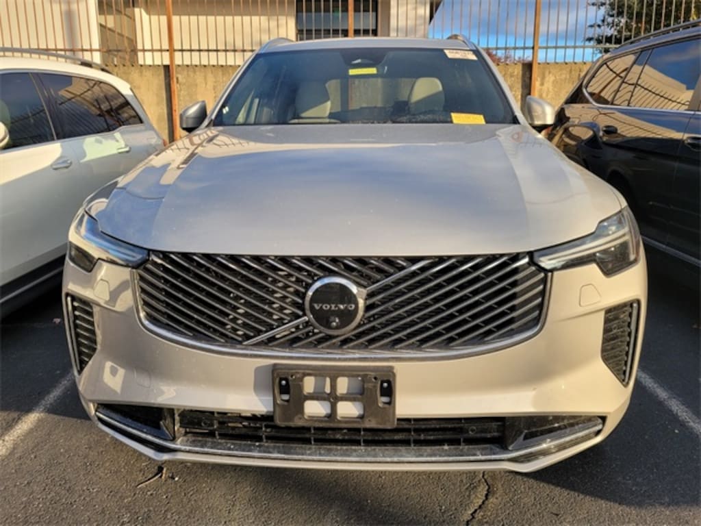 Certified 2025 Volvo XC90 B5 (2025.5) Plus 7-Seater SUV
