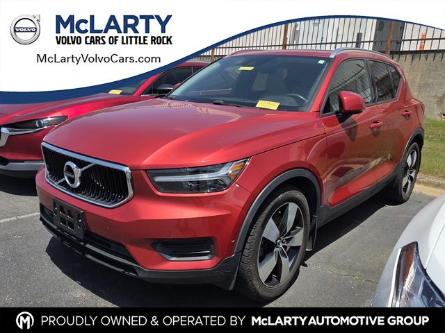 2019 Volvo XC40 T5 Momentum AWD's photo