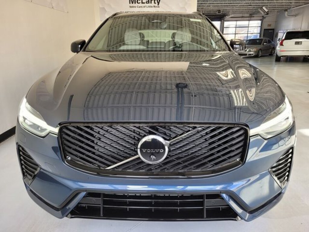 New 2026 Volvo XC60 B5 Plus SUV