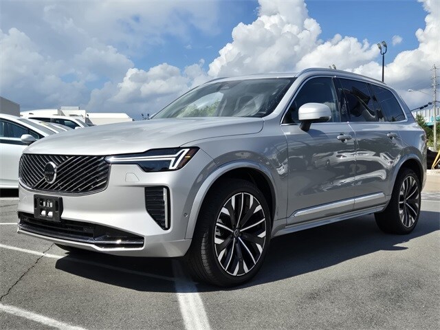2025 Volvo XC90 Plus photo 3