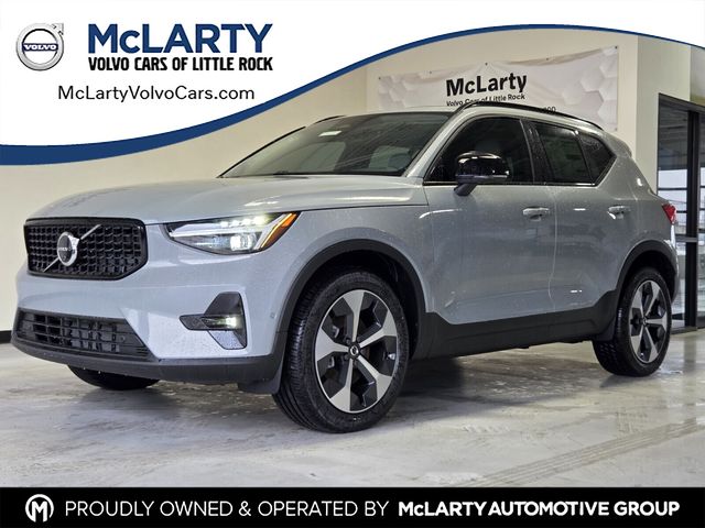 2026 Volvo XC40 B5 Plus Dark AWD's photo
