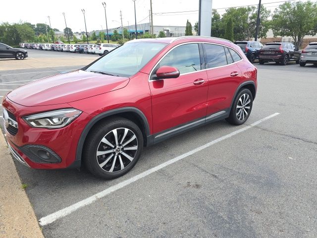 2021 Mercedes-Benz GLA GLA250 4MATIC's photo