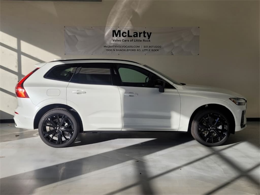New 2026 Volvo XC60 B5 Ultra Black Edition SUV