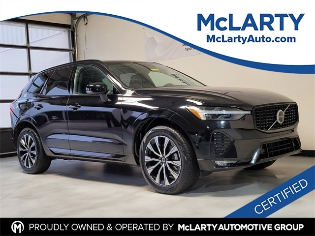 2025 Volvo XC60 Plus's photo