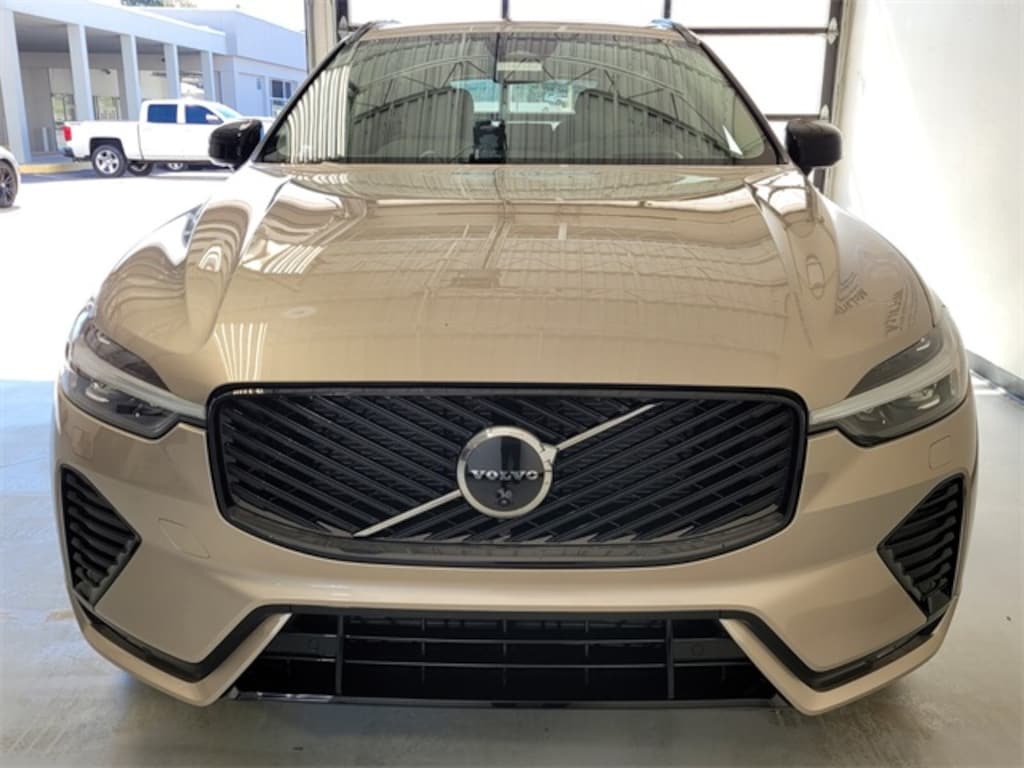 New 2026 Volvo XC60 B5 Ultra SUV