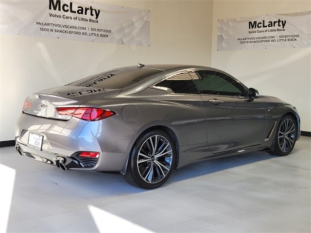 2022 Infiniti Q60 Luxe photo 3