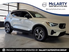 2026 Volvo XC40 B5 Core SUV