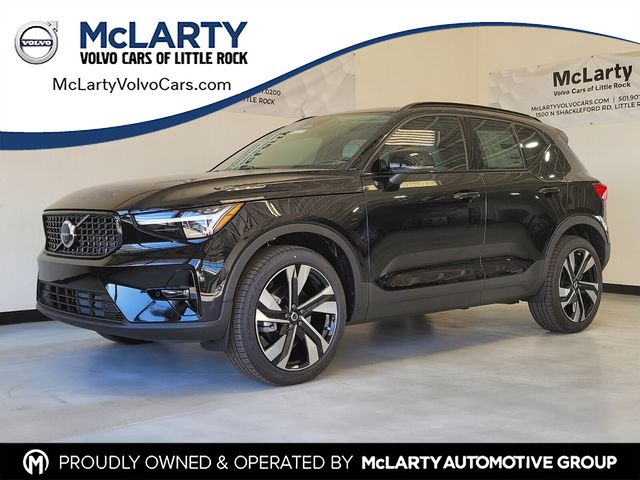 2026 Volvo XC40 B5 Ultra Dark AWD's photo