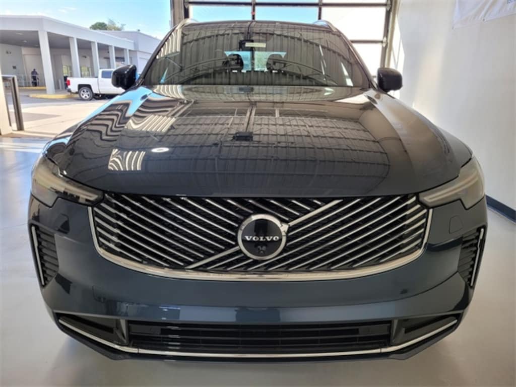 New 2026 Volvo XC90 B6 Plus 7-Seater SUV