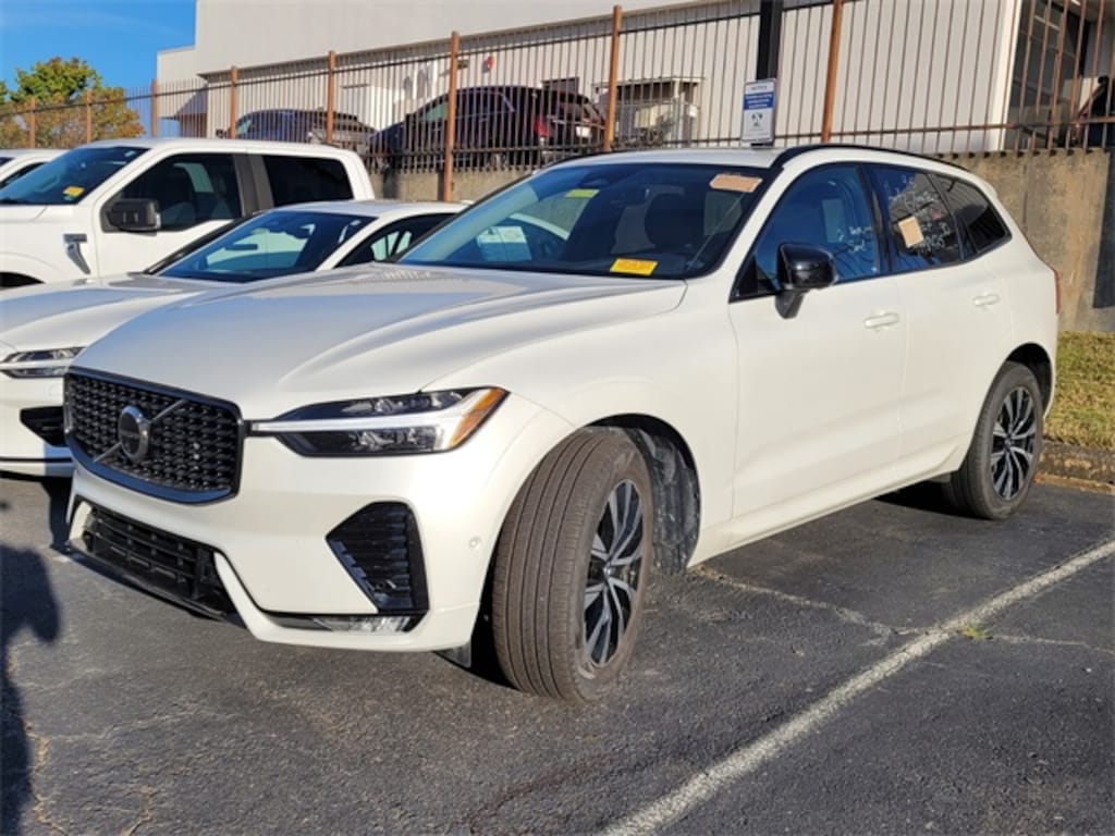 Certified 2025 Volvo XC60 B5 Plus SUV