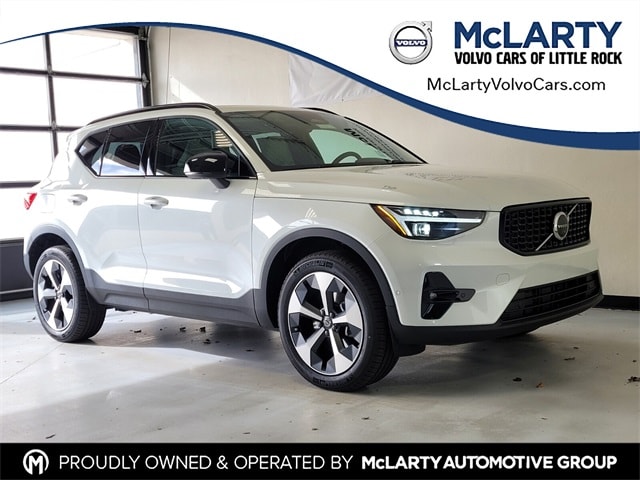 2026 Volvo XC40 Plus's photo