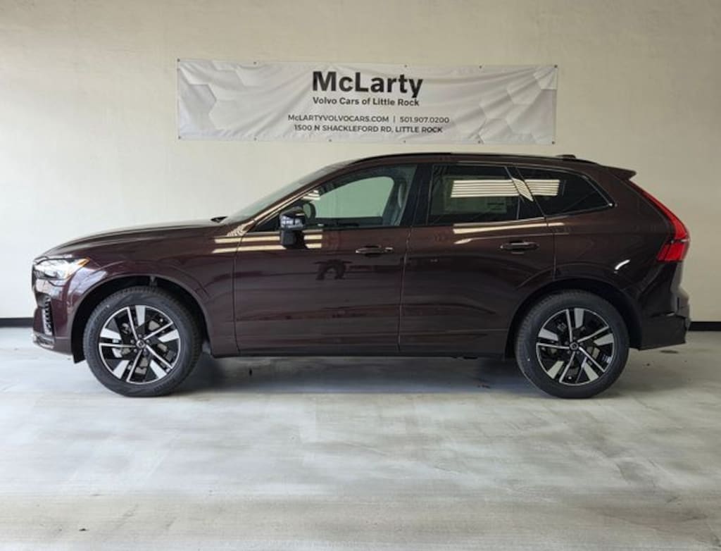 New 2026 Volvo XC60 B5 Core SUV