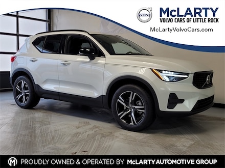2026 Volvo XC40 B5 Core AWD SUV