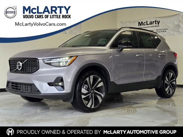 2026 Volvo XC40 B5 Ultra Dark AWD's photo