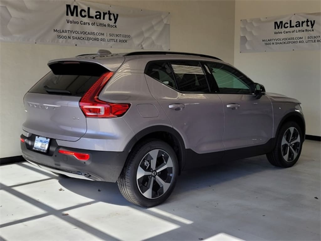 New 2026 Volvo XC40 B4 Plus SUV