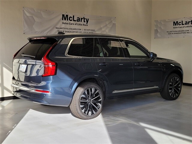 2026 Volvo XC90 Plus photo 3