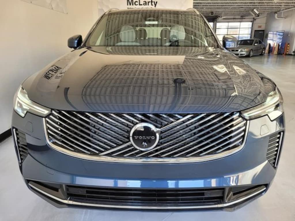 New 2026 Volvo XC90 B6 Plus 7-Seater SUV