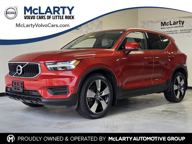2019 Volvo XC40 T5 Momentum AWD's photo