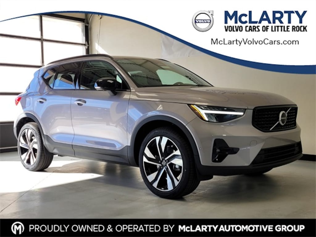 New 2026 Volvo XC40 B4 Plus SUV