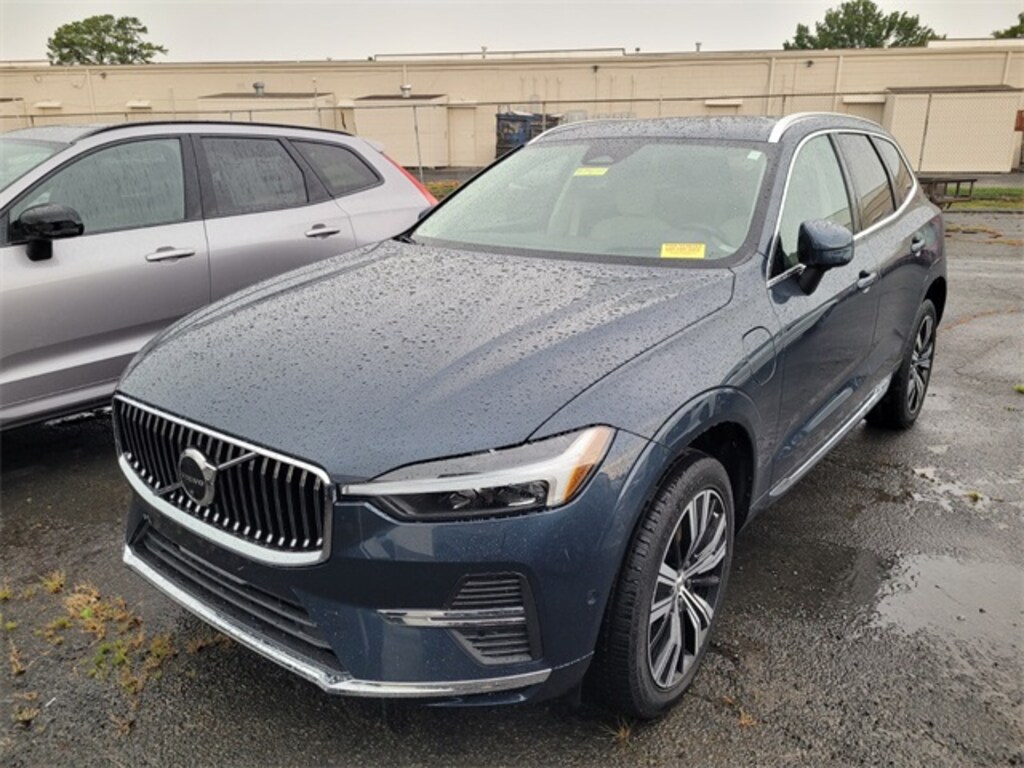 Certified 2022 Volvo XC60 Recharge Plug-In Hybrid eAWD Inscription SUV