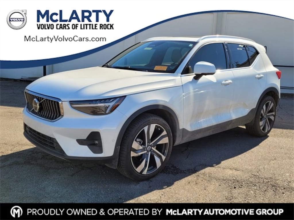Certified 2024 Volvo XC40 B5 Ultimate Bright SUV