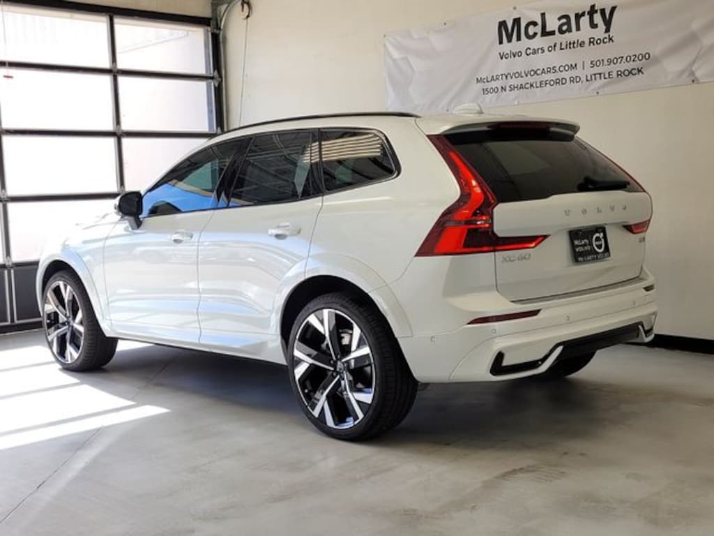 New 2026 Volvo XC60 B5 Ultra SUV