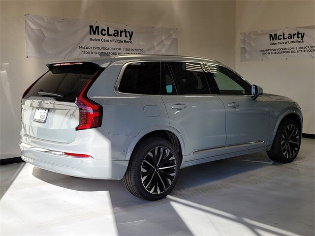 2026 Volvo XC90 Plus photo 3