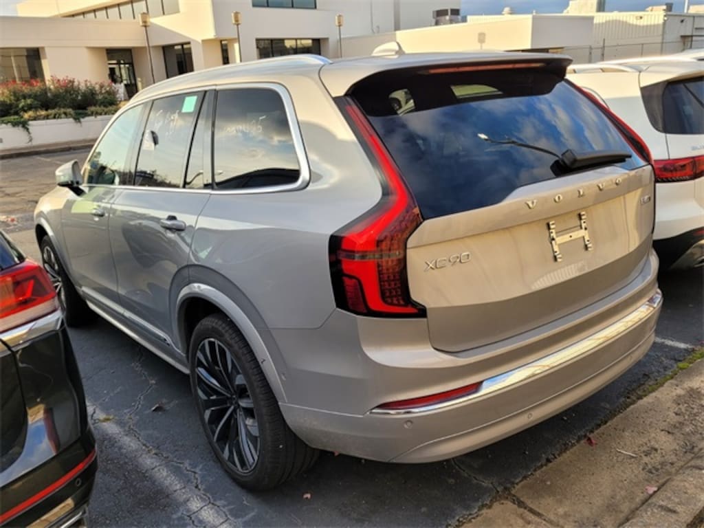 Certified 2025 Volvo XC90 B5 (2025.5) Plus 7-Seater SUV