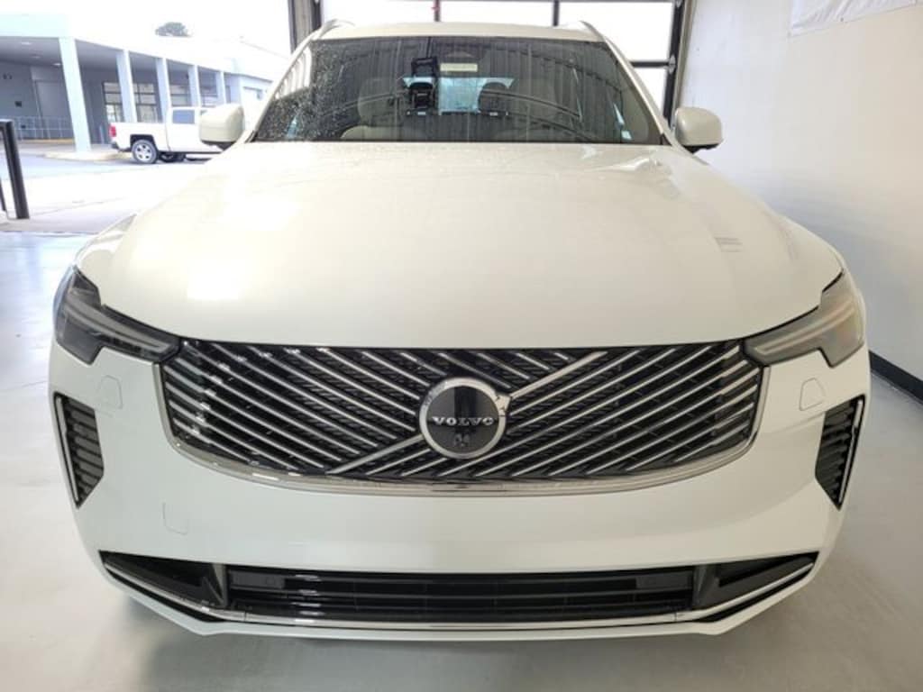 New 2026 Volvo XC90 plug-in hybrid T8 Plus 7-Seater SUV