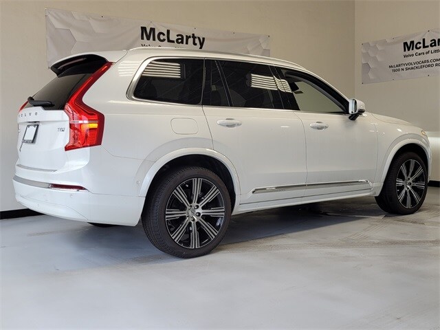 2025 Volvo XC90 T8 photo 2