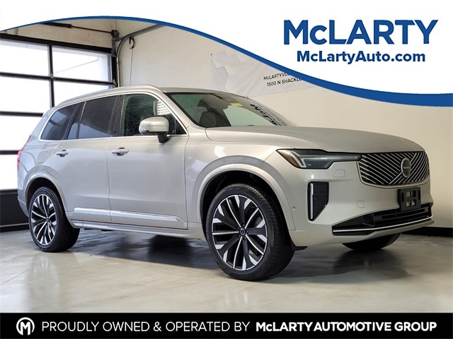 2025 Volvo XC90 Plus's photo