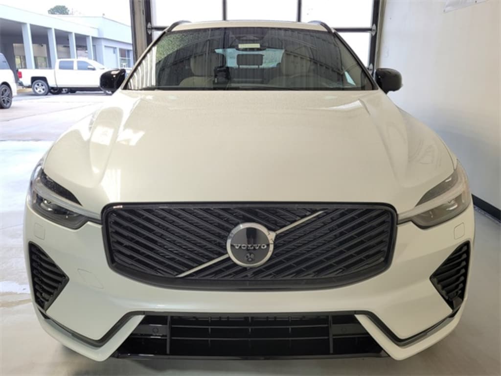 Used 2026 Volvo XC60 B5 Plus SUV
