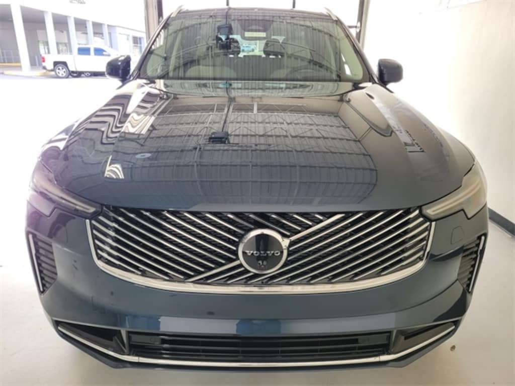 New 2026 Volvo XC90 plug-in hybrid T8 Ultra 7-Seater SUV