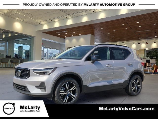 2026 Volvo XC40 Core