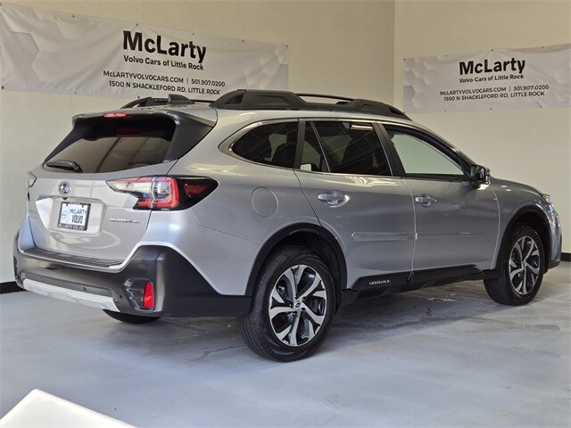 2021 Subaru Outback Limited photo 3