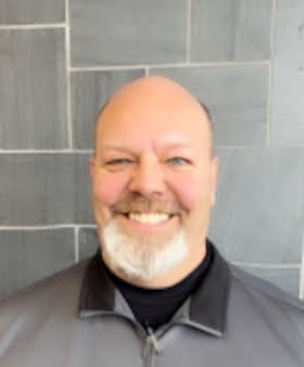 Staff member Steven Hamann from ID_2d5a5044d1e2