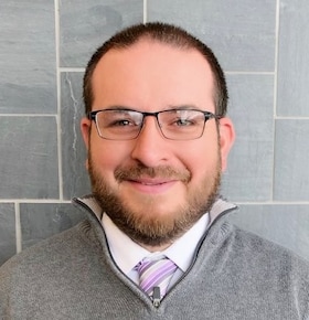 Staff member Brian Cox from ID_bd0e27