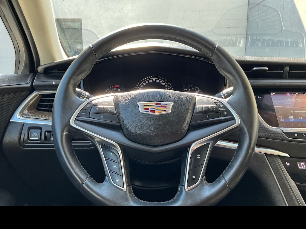 Used 2017 Cadillac XT5 Luxury SUV