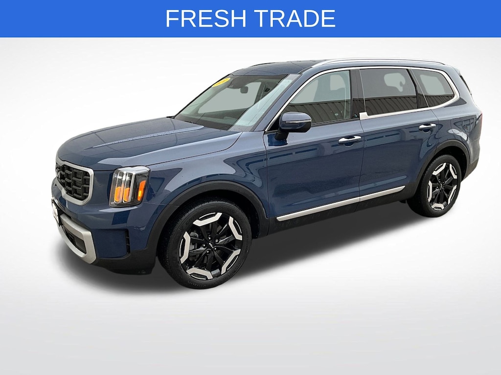 Used 2024 Kia Telluride S SUV