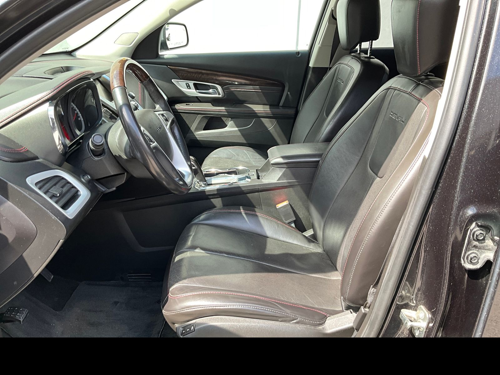 Used 2015 GMC Terrain Denali with VIN 2GKFLZE39F6160651 for sale in Moline, IL