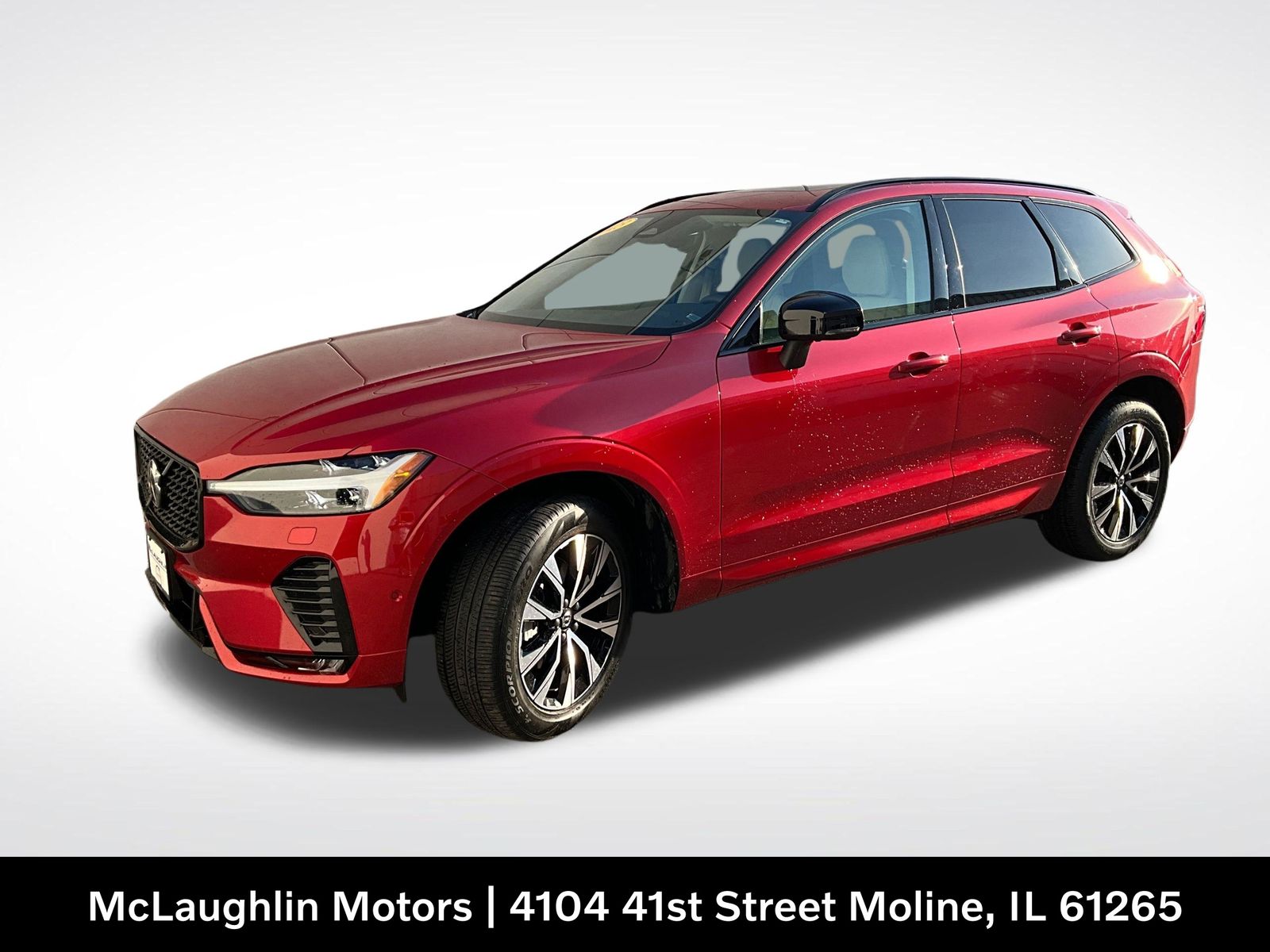 2023 Volvo XC60 B5 Plus Dark Theme AWD's photo
