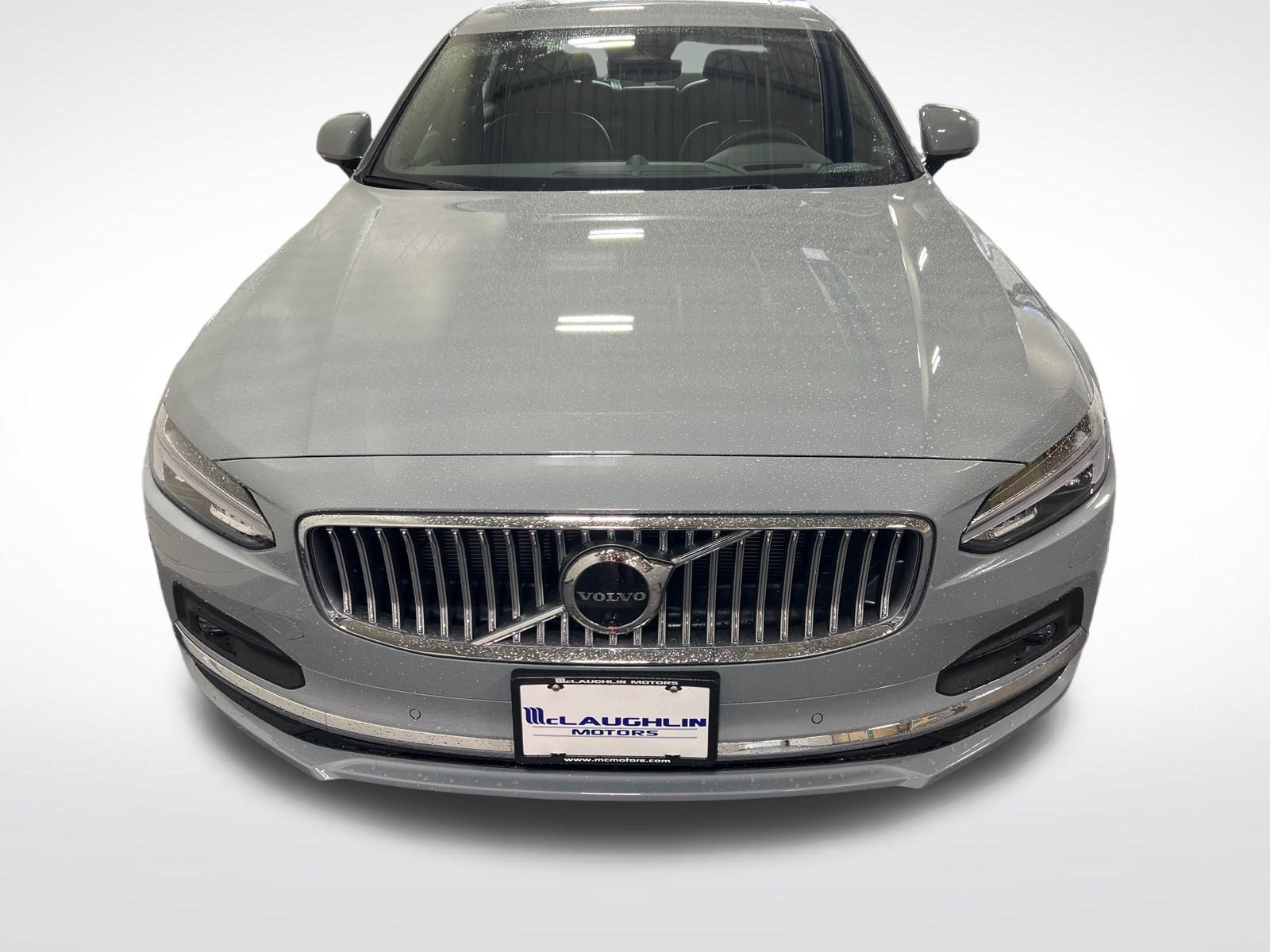 2024 Volvo S90 Ultimate photo 3