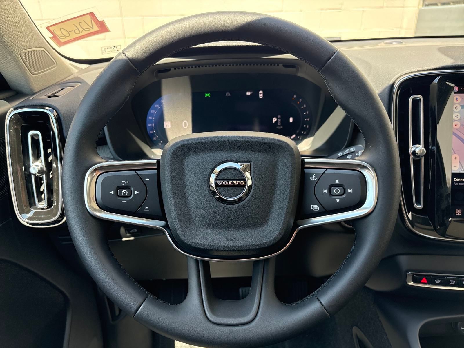 2026 Volvo XC40 Plus - Photo 20