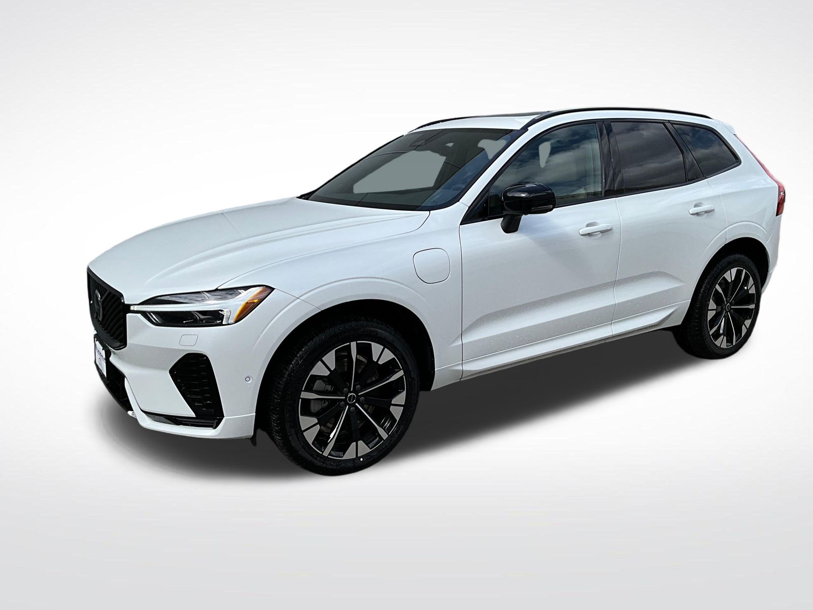 2026 Volvo XC60 T8 Plus Dark AWD's photo
