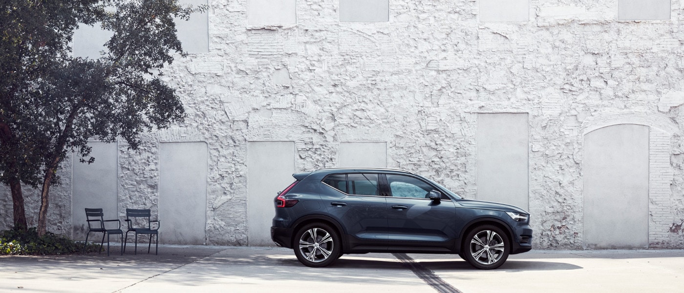 Volvo XC40 Trims Explained: Momentum vs 